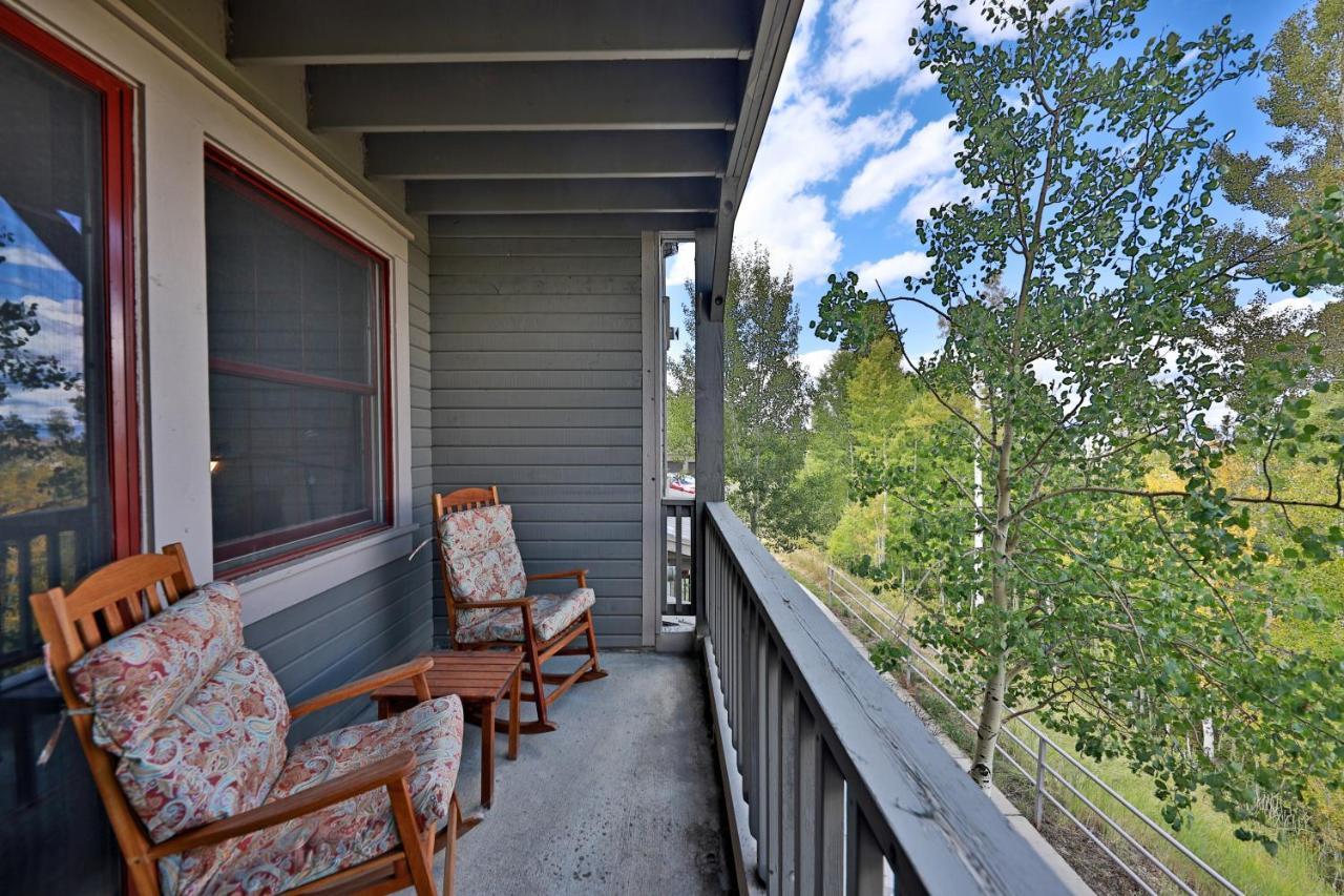 Kicking Horse Lodges 3-202 กรานบี ภายนอก รูปภาพ