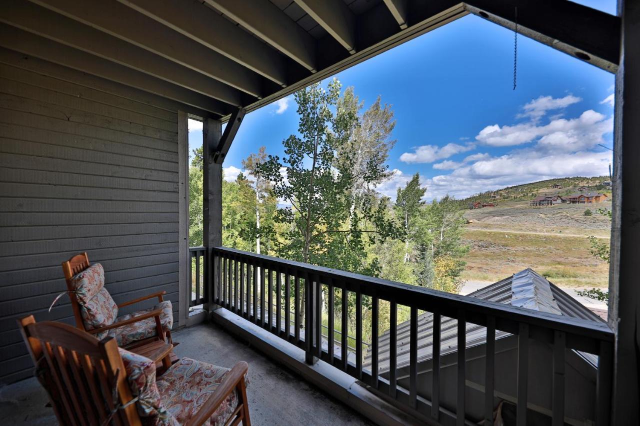 Kicking Horse Lodges 3-202 กรานบี ภายนอก รูปภาพ