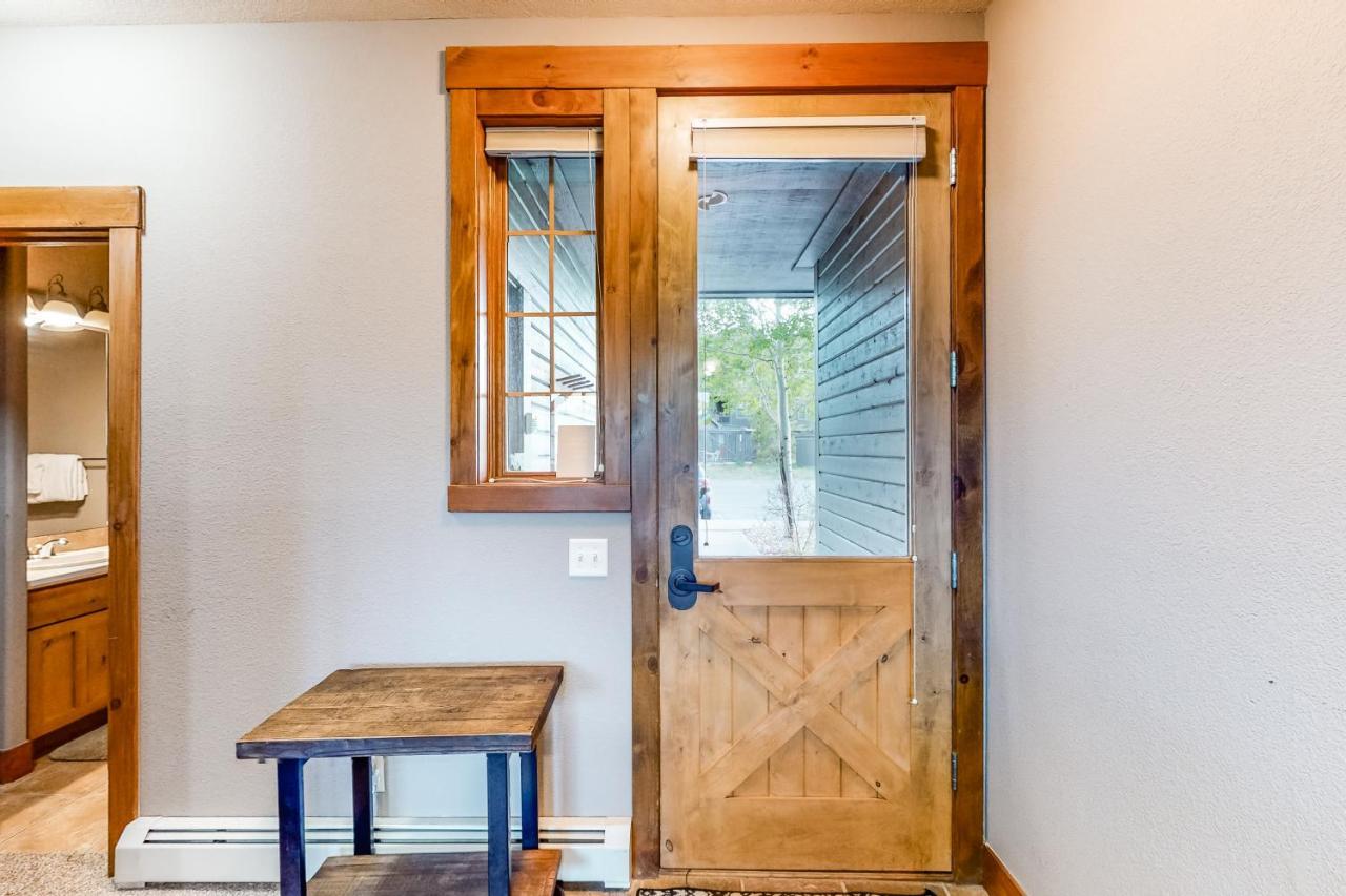 Kicking Horse Lodges 3-202 กรานบี ภายนอก รูปภาพ