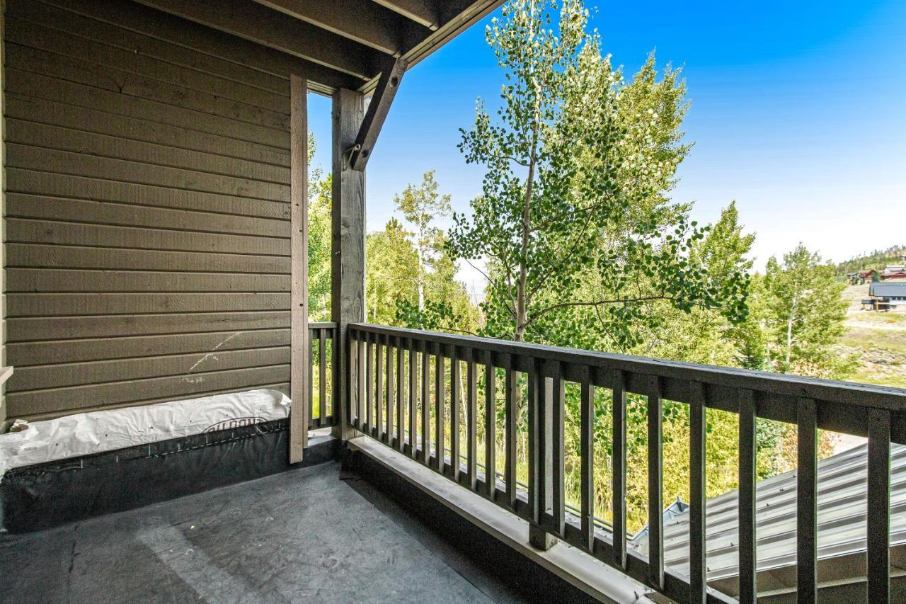 Kicking Horse Lodges 3-202 กรานบี ภายนอก รูปภาพ